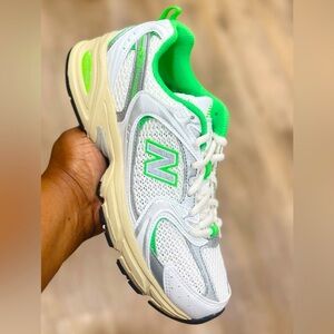 New Balance 530 Sneakers